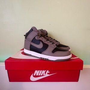 Nike Dunk High ‘Moon Fossil’